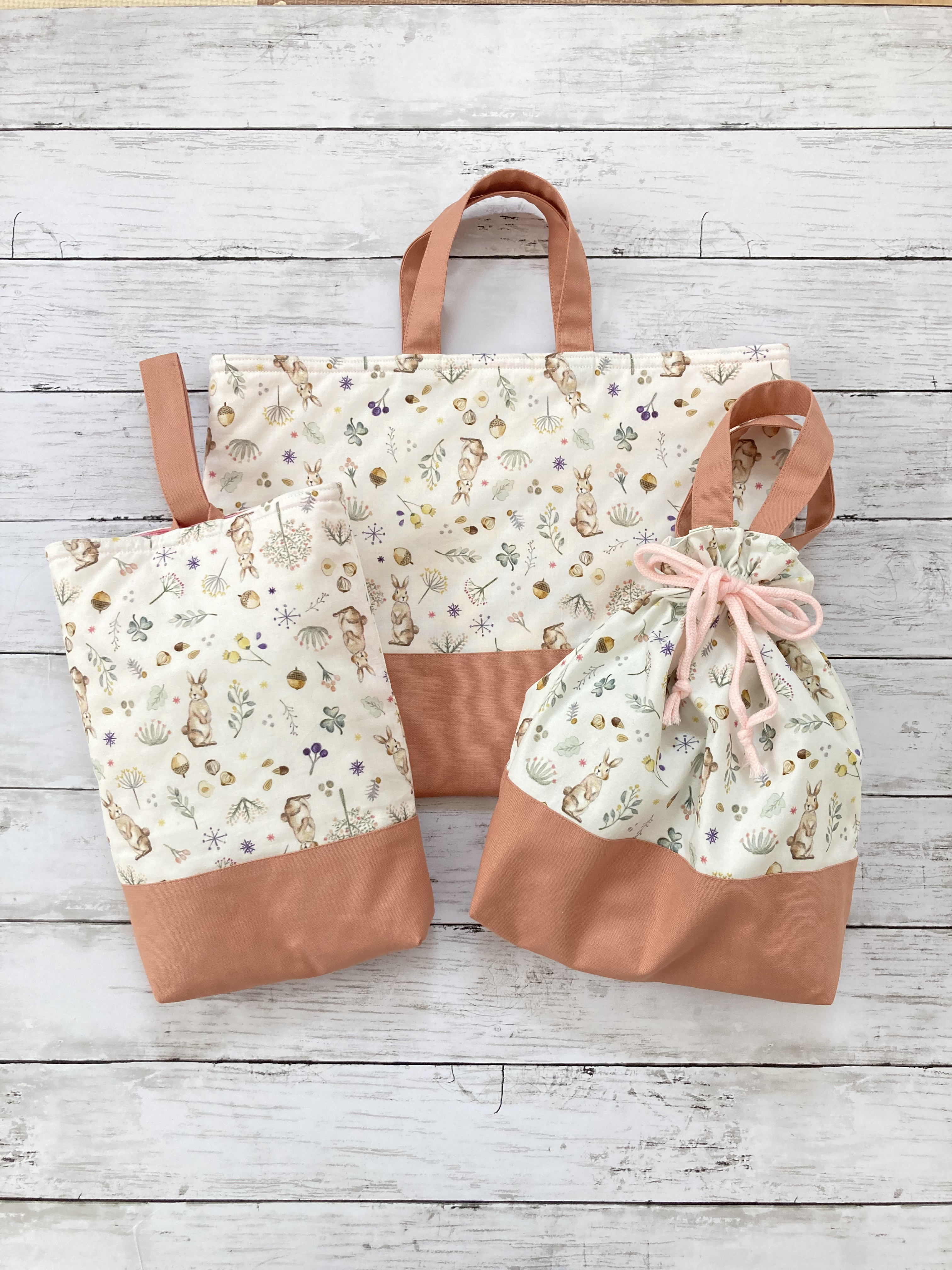 専用ページ♡はたらくのりもの♡7点 レッスンバッグ 上履き入れ 着替え袋 給食袋 専用ページ♡はたらくのりもの♡7点 レッスンバッグ 上履き入れ