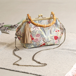 妖精の森「イエロー」バンブーハンドルフレームクラッチポーチ 8枚目の画像