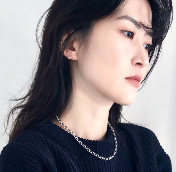 重ね付けに見える！極小　フープピアス (8mm)(ゴールド/シルバー）メンズ　つけっぱなし　低金属アレルギー対応　華奢 14枚目の画像