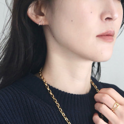 重ね付けに見える！極小　フープピアス (8mm)(ゴールド/シルバー）メンズ　つけっぱなし　低金属アレルギー対応　華奢 19枚目の画像