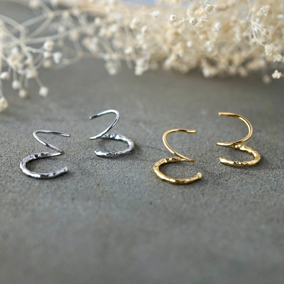 重ね付けに見える！極小　フープピアス (8mm)(ゴールド/シルバー）メンズ　つけっぱなし　低金属アレルギー対応　華奢 13枚目の画像