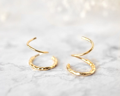 重ね付けに見える！極小 フープピアス (8mm)(ゴールド/シルバー