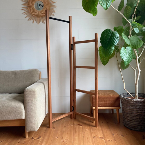 ナチュラルハンガーラック・折り畳み・アイアン・コンパクト収納 棚