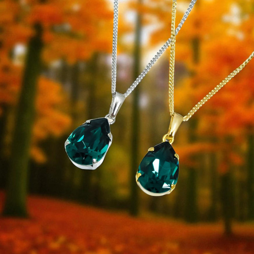 翠冠のしずく】 オーストリアクリスタルガラスのネックレス