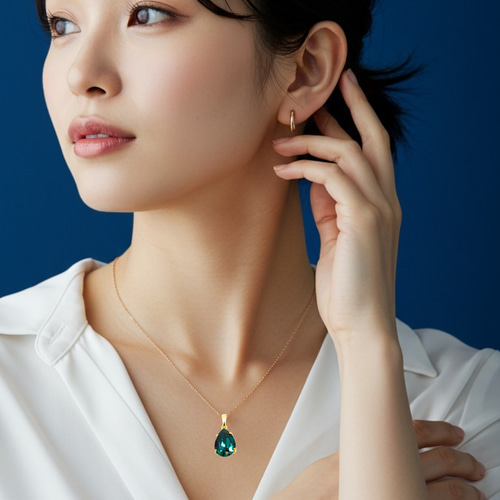 ハンドメイド 透明茶色涙型クリスタルペンダント ハンドメイド 透明茶色涙型クリスタルペンダント