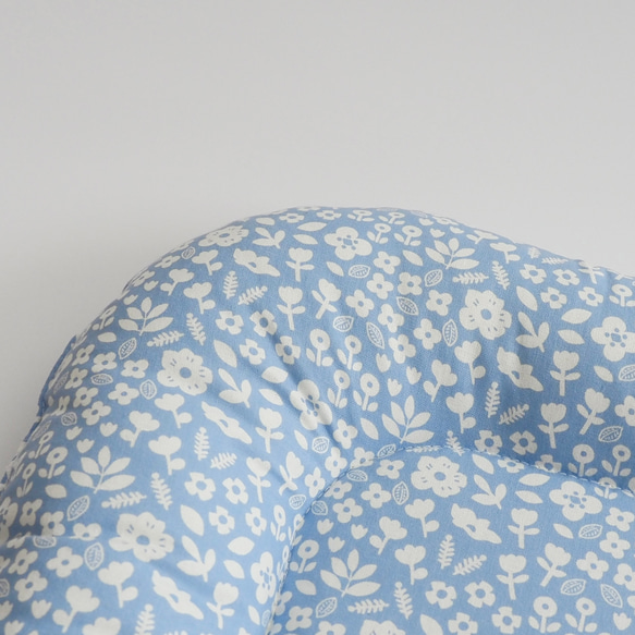 うさぎ用 ゴロンちょマット・ブルーフラワー(クッション、ベッド) 4枚目の画像