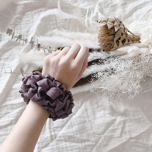 たっぷりボリュームファーシュシュ 淡グレー/ビッグハート