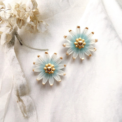 マーガレット ピアス・イヤリング＊イエロー ピアス（スタッド・一粒