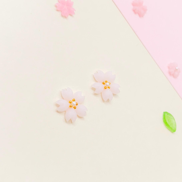 ✿桜のピアス 春*✧ほんのり桜色 7枚目の画像