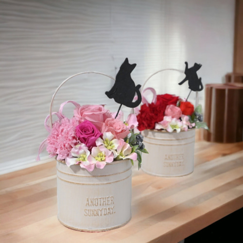 ☆送料無料！花と猫【レッド&ピンク】 プリザーブドフラワー 猫
