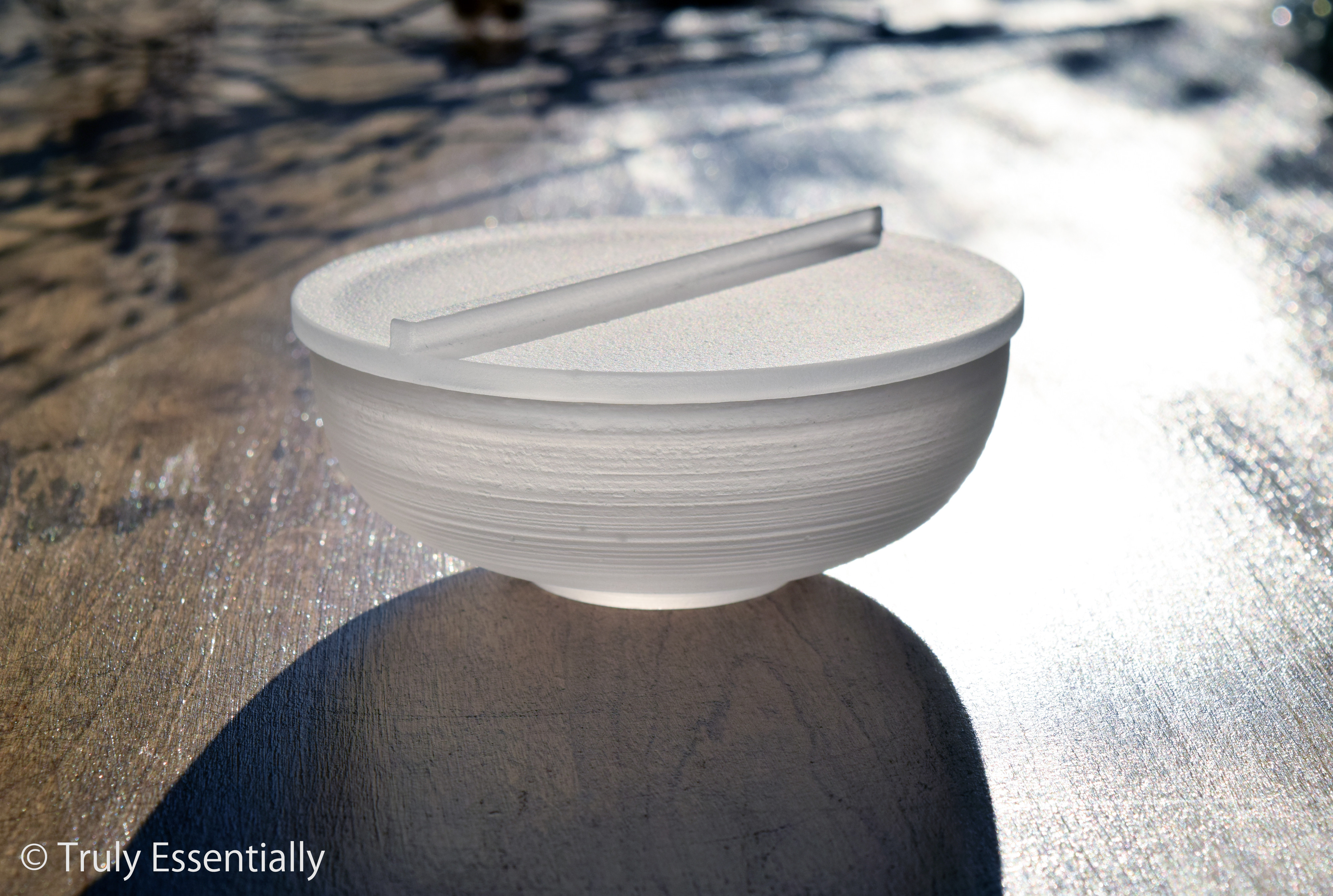 無色のガラス -「 The Vessel of Light - 月明かりのうつわ 」● 蓋付き・直径12cm