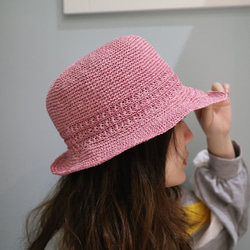 hat for woman手工鉤針編織粉紅色草帽遮陽帽拉菲亞草帽婦人帽生日禮物贈禮訂製 第8張的照片