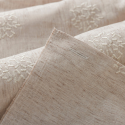 自然素材 綿 コットン 100％　たんぽぽ刺繍ふんわり間仕切り 「コメトベージュ」　目隠し のれん パーテーション 3枚目の画像