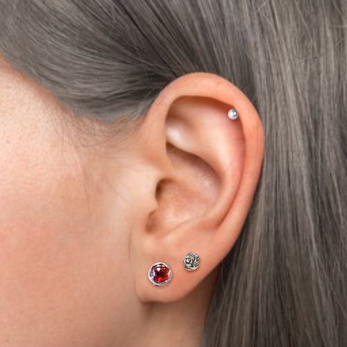 宝石質 モザンビークガーネット ローズカット加工 天然石 ボディピアス