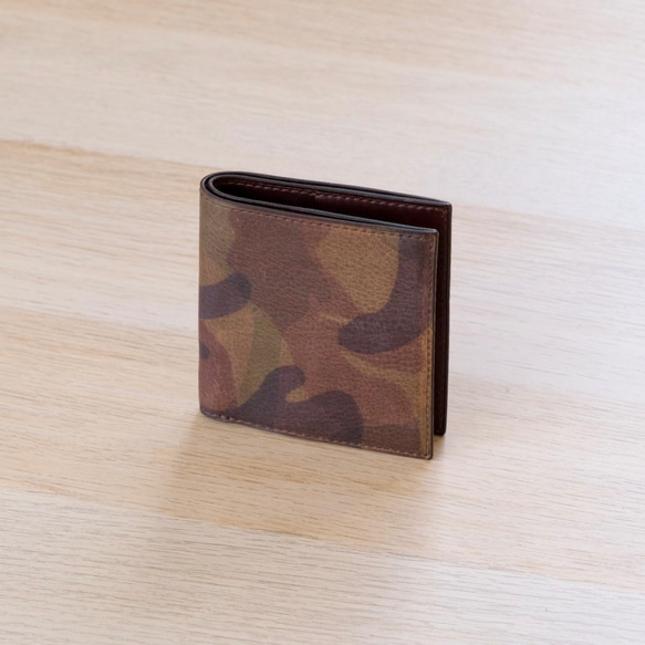 アウトレット 迷彩レザー】カード2枚しか入らない二つ折りミニ財布 二