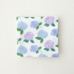 〈特集掲載〉紫陽花のふわふわガーゼハンカチ 1枚目の画像