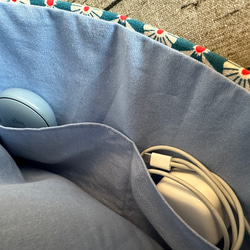 イギリス製 ピンクとブルー 不思議の国のアリス ラップトップバッグ スイッチ ipad タブレット 保護カバー 収納バッグ 4枚目の画像