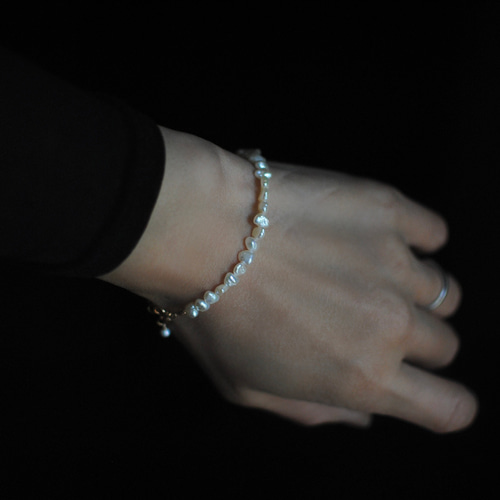 14kgfアクアプレーズ、淡水パールブレスレット