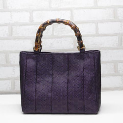 畳縁バッグ　濃紫色のバンブーハンドルバッグ 2枚目の画像
