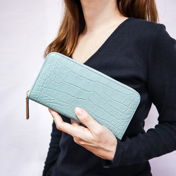 未使用 クロコダイル ラウンドファスナー長財布 ベージュグリーン 長財布 メンズ レディース クロコダイル 一枚革 センター取り 財布
