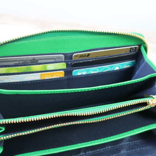 ラウンドファスナー・長財布☆彡ミントグリーン・クロコダイル型押し