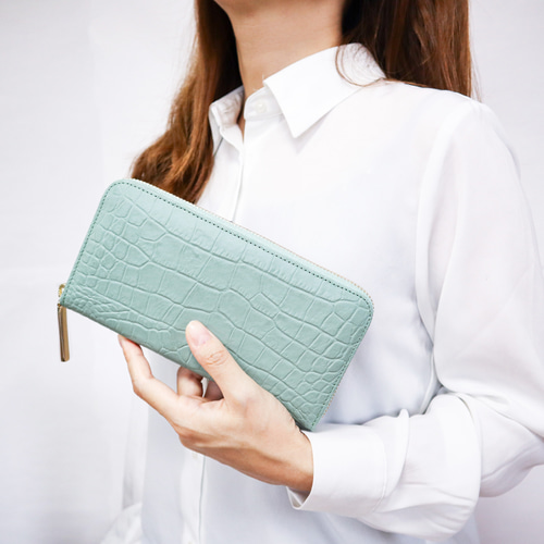 ラウンドファスナー・長財布☆彡ミントグリーン・クロコダイル型押し