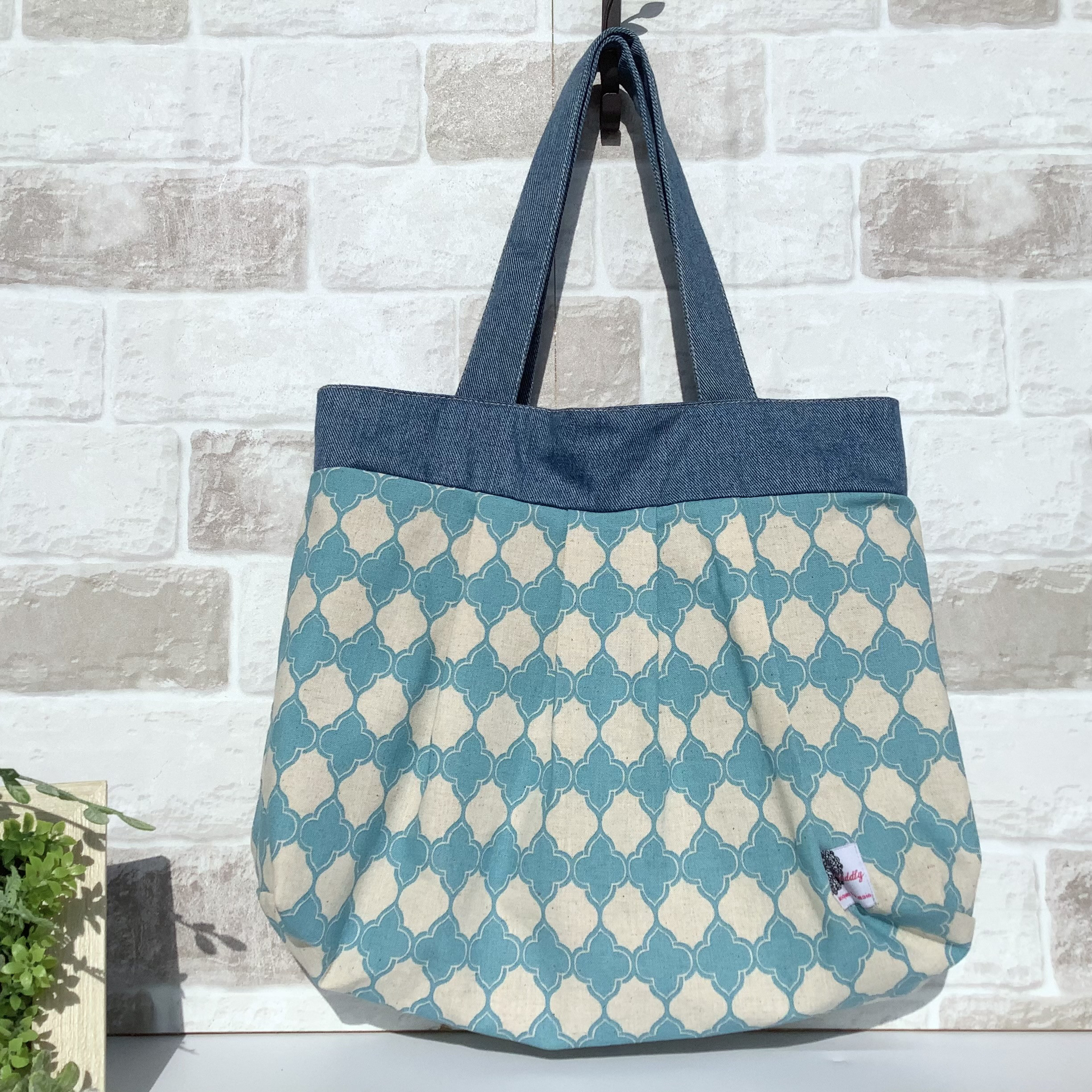 【ファスナー付きMサイズ】モロッカン柄　綿麻グラニーバッグ　ブルー　＜通勤バッグにオススメサイズ！＞