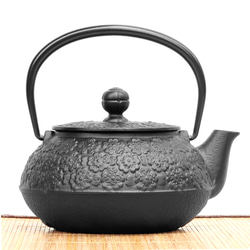 南部鐡　急須鉄瓶 南部鉄器 急須 | 菊 0.65L | 銀・ラベンダー | 岩鋳