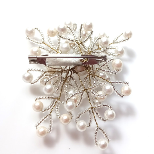 Scony パールブローチ　ピアス ○コサージュ ホワイトパール ブローチ B12 ブローチ ビーズ