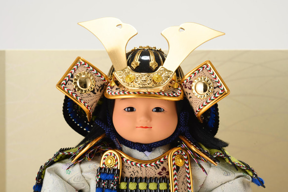 正絹萌黄縅　おぼこ大将飾り　五月人形 3枚目の画像