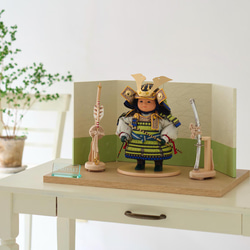 正絹萌黄縅　おぼこ大将飾り　五月人形 1枚目の画像