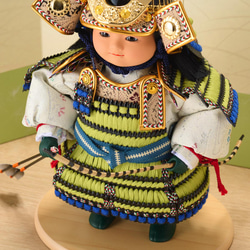 正絹萌黄縅　おぼこ大将飾り　五月人形 5枚目の画像