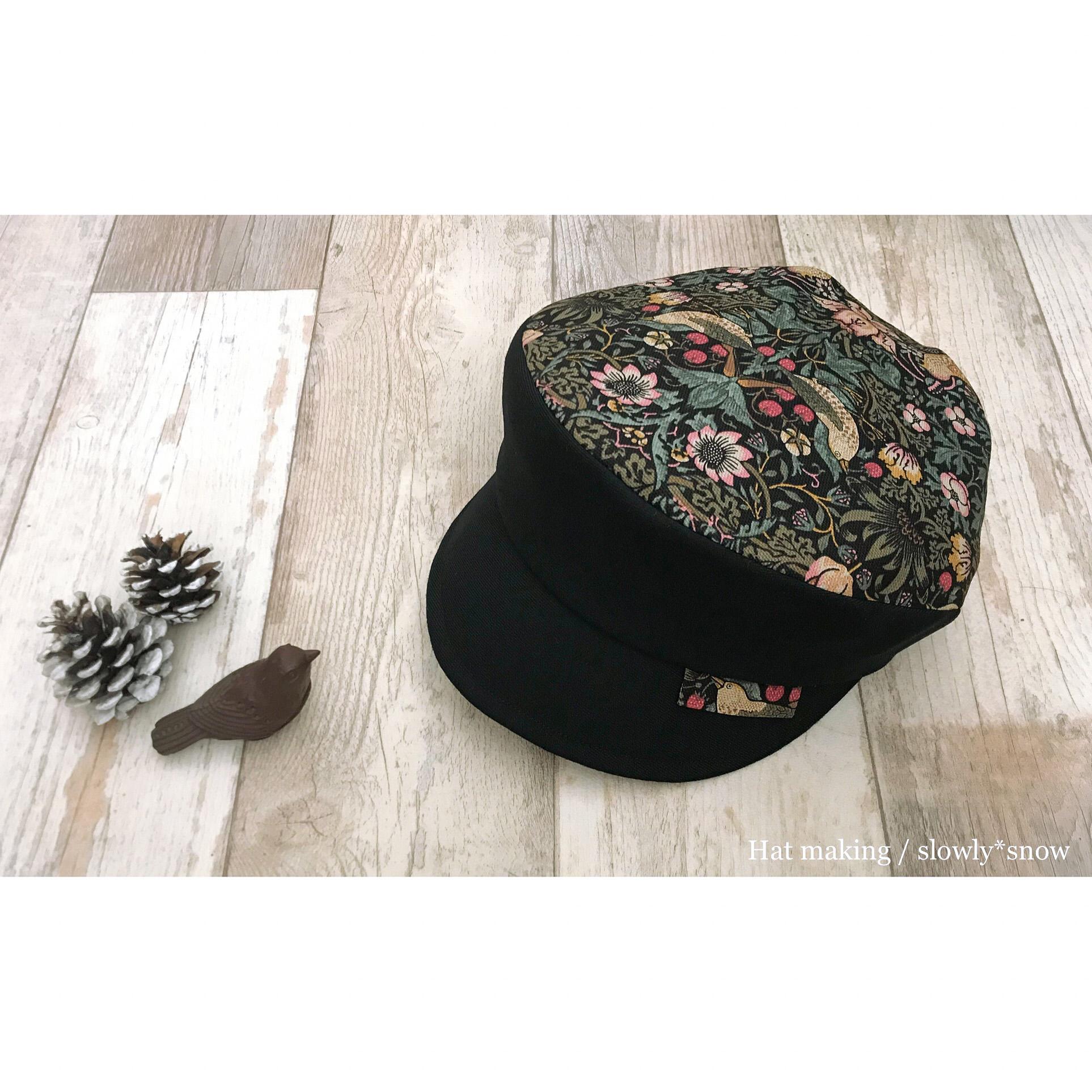 【ぴったりサイズで♪受注製作】いちご泥棒のキャスケット《コットンリネンツイード》