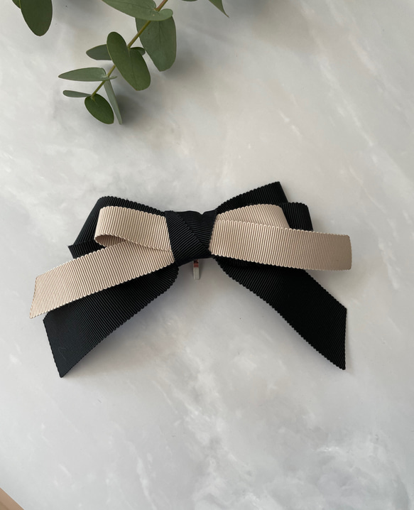 郊遊雙色絲帶⋈﻿小馬掛鉤（黑） 第2張的照片