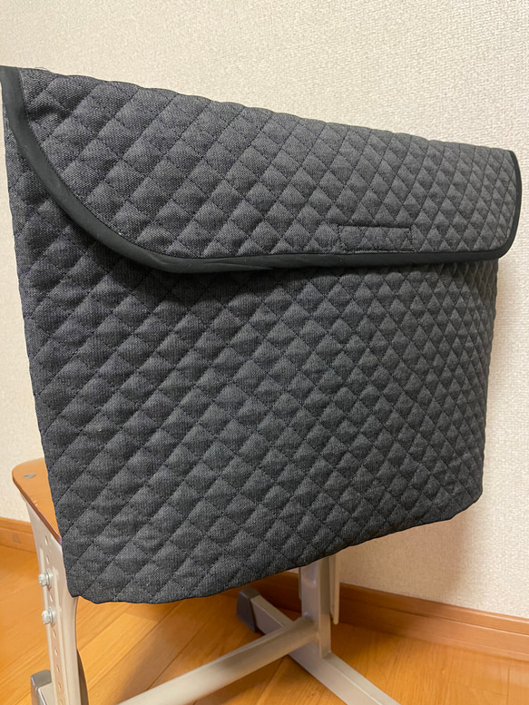 防災頭巾カバー　椅子の　背もたれ　用　黒デニム風 1枚目の画像