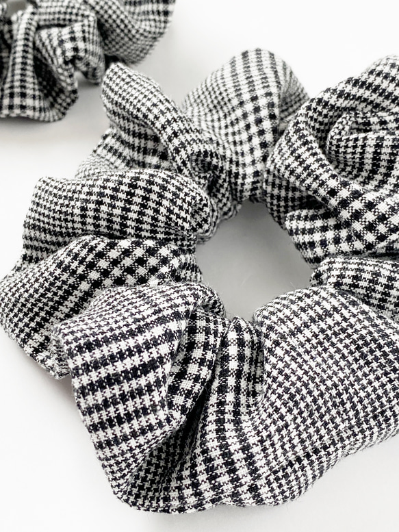 サイズが選べる☆先染めユーラシアンリネンのシュシュ（グレンチェック） 5枚目の画像