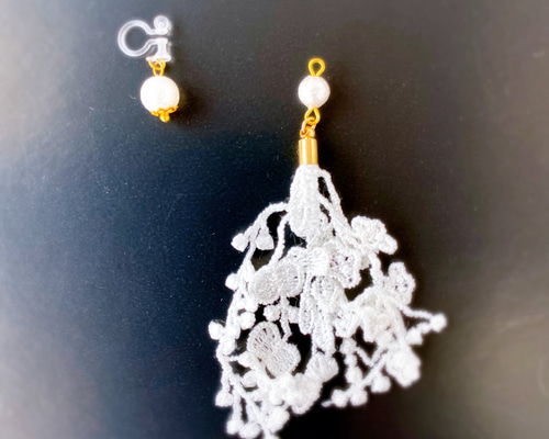 復刻　タッセル　リボン　ピアス　イヤリング　グレー　薔薇　ミナペルホネン　ローズ c470724ce8dc9798e830db8f8b07c2