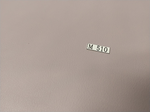 M510 牛革 薄紫系～ピンク(下地は白) 100×90cm程度 1.4mm 5枚目の画像