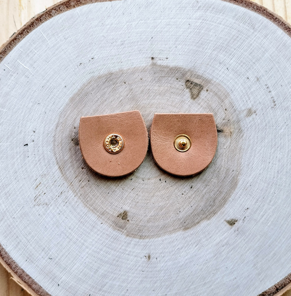 【ヌメ革】手縫いのミニトートバッグ（コンパクト/シンプル/メンズ/レディース/レザー/ミニバッグ/プレゼント）生成り色 17枚目の画像