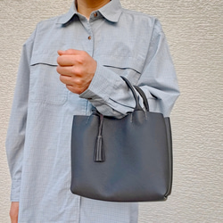 【イタリアンレザー】手縫いのミニトートバッグ（コンパクト/シンプル/メンズ/レディース/プレゼント）コーヒーブラウン 16枚目の画像