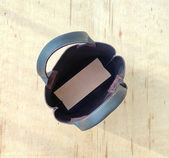 【イタリアンレザー】手縫いのミニトートバッグ（コンパクト/シンプル/メンズ/レディース/プレゼント）コーヒーブラウン 11枚目の画像