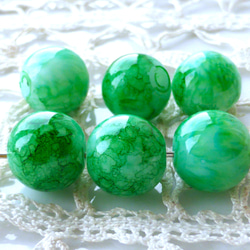 まだらグリーン　チェコビーズCzech Glass Beads4個 2枚目の画像