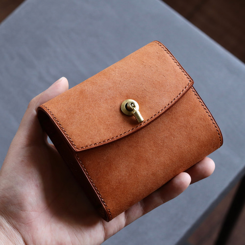 ミニウォレット / マルゴー【Ricco mini】　Brown（ブラウン）新品 ミニウォレット / マルゴー【Ricco mini】 三つ折り財布 BRUSH 通販