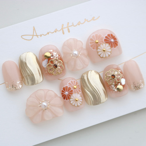 シアーグレイッシュピンクのぷっくりフラワー菊柄ネイルチップ