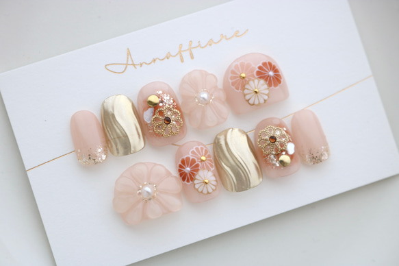 シアーグレイッシュピンクのぷっくりフラワー菊柄ネイルチップ