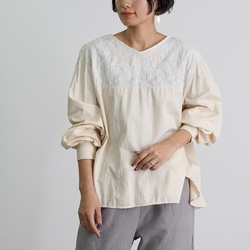刺繡襯衫/米色/三河紡織 第1張的照片