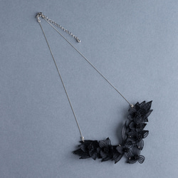 TSUYUKUSA 刺繍ネックレス (black) 4枚目の画像