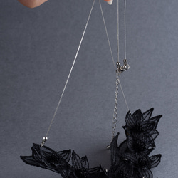 TSUYUKUSA 刺繍ネックレス (black) 2枚目の画像