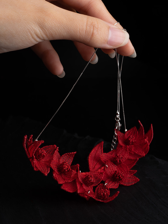 TSUYUKUSA 刺繍ネックレス (red) 3枚目の画像