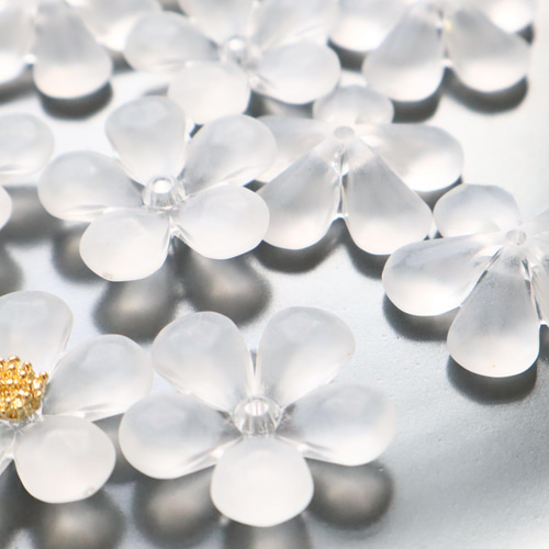 6個⇒8個☆フロストフラワーパーツ ホワイト ハンドメイド材料